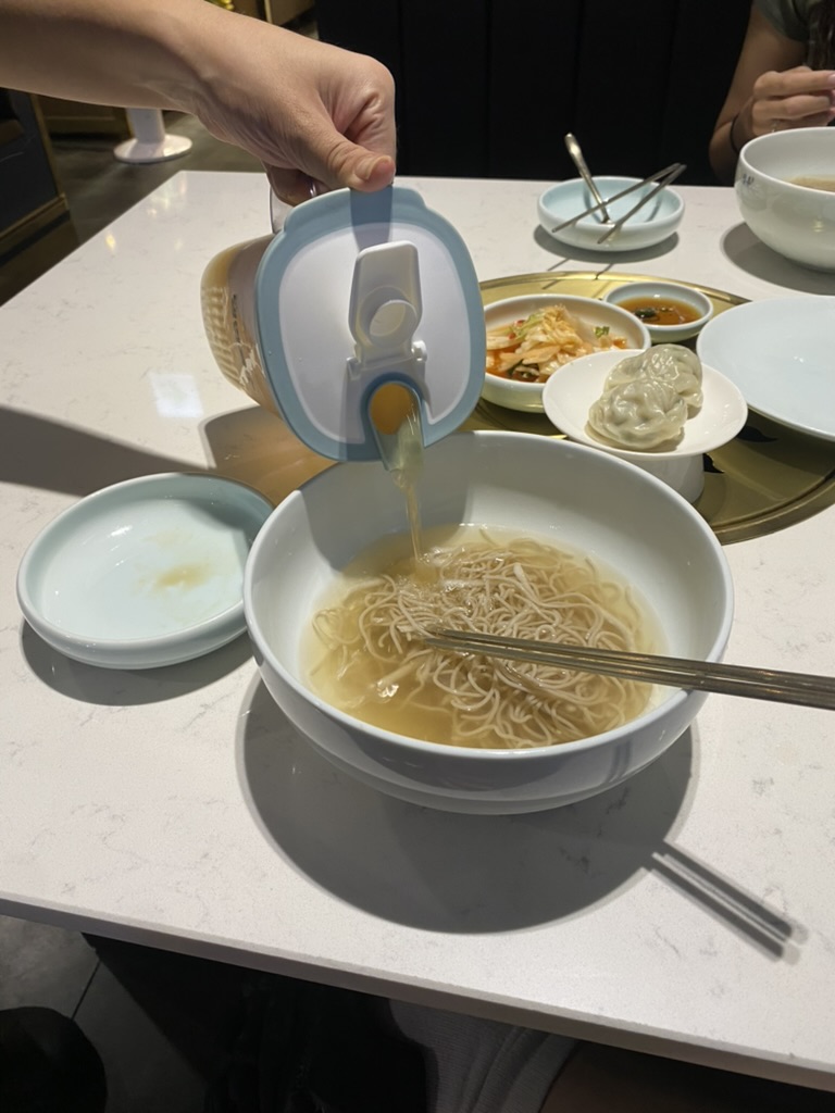 리필받은 청류 육수
